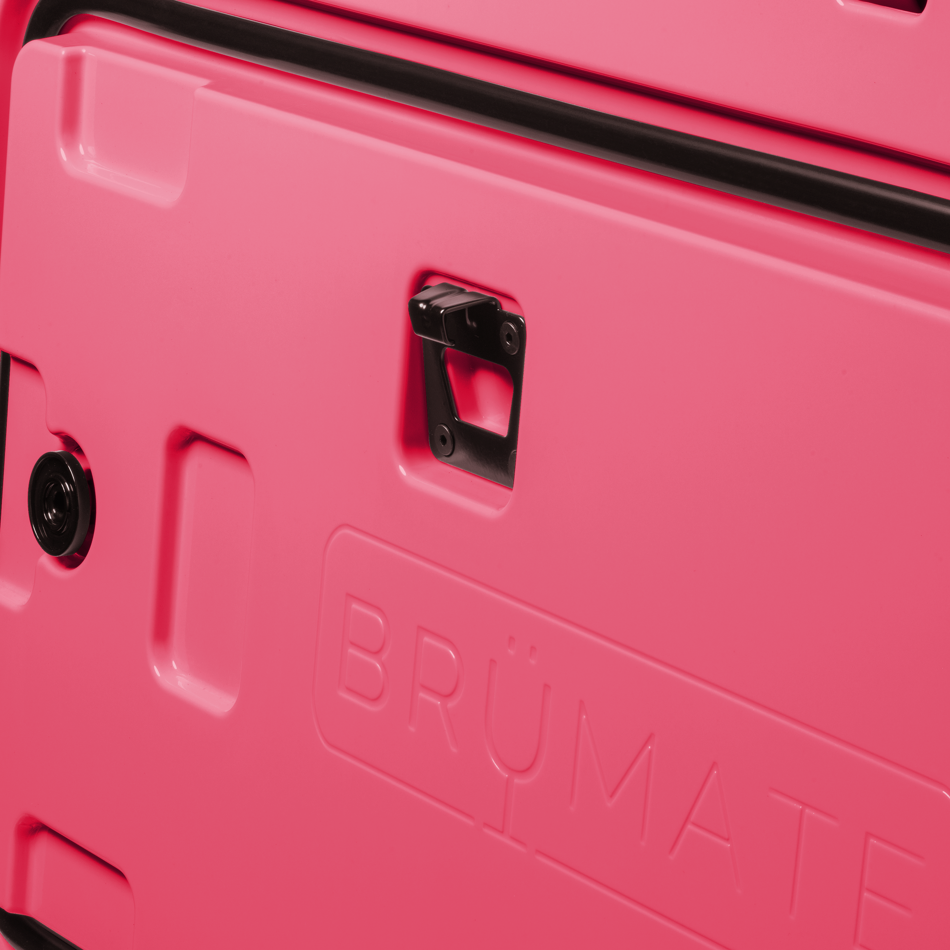 brutank-c4 brutank-55qt-neonpink-bottle-opener.png